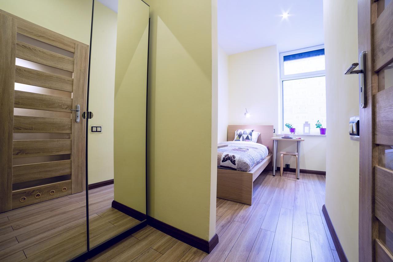 Apartamenty Centrum Пйотркув-Трибунальський Екстер'єр фото